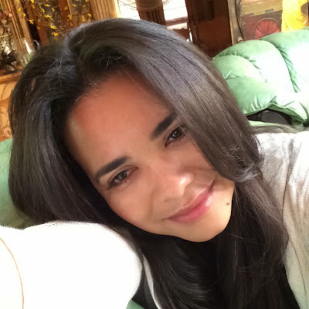 Meet your Posher, Yunia